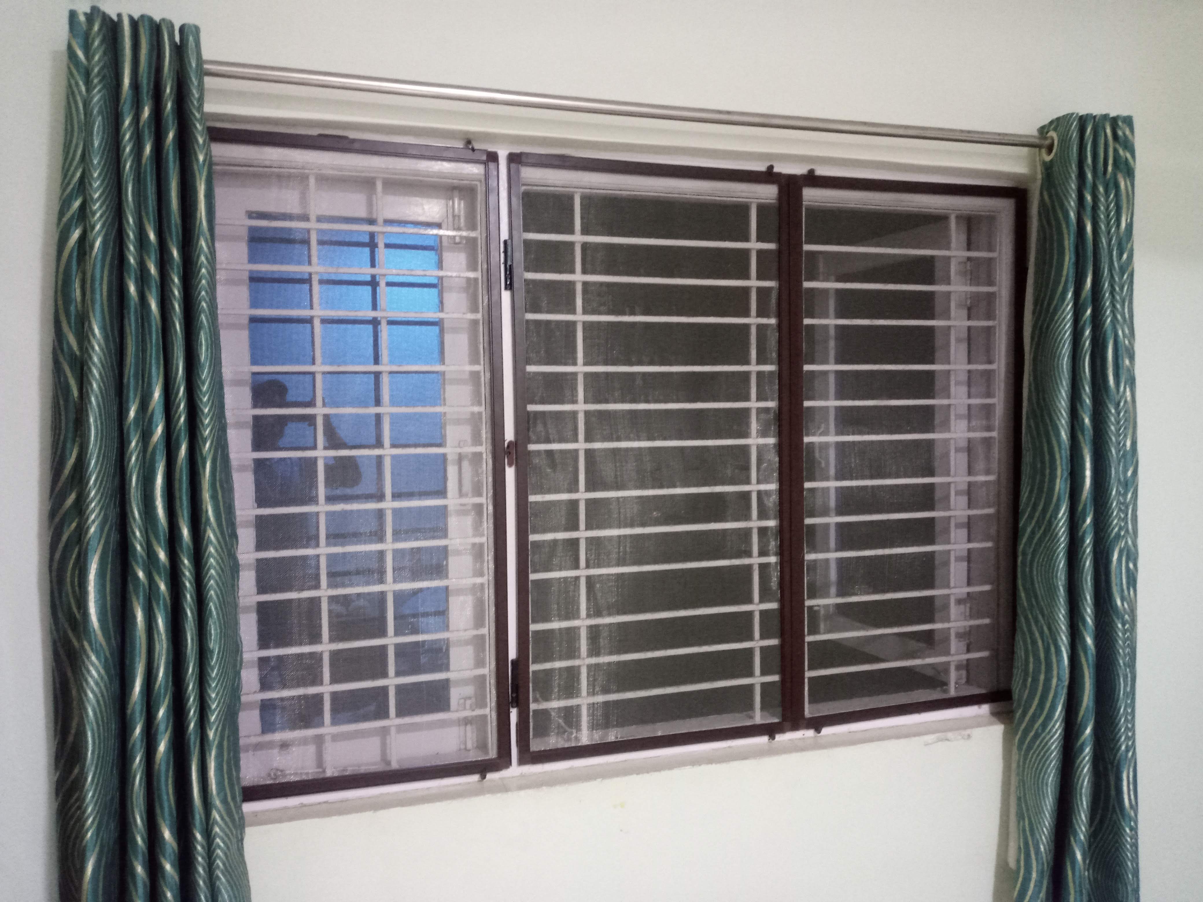 Removable fix-frame